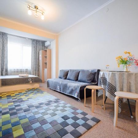 1-Ком Кв В Жк Молодежный Almaty Extérieur photo